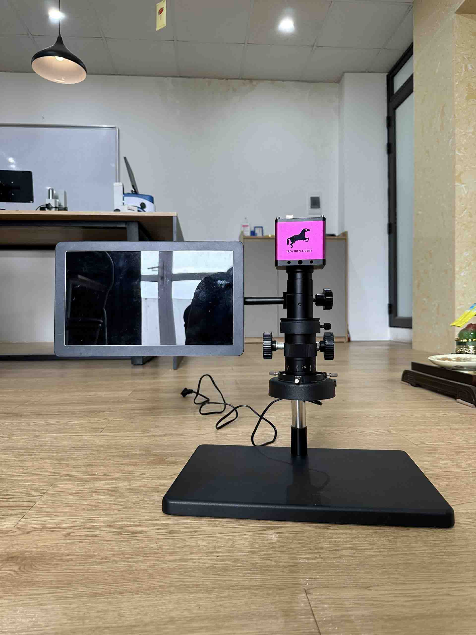 electronic digital microscope