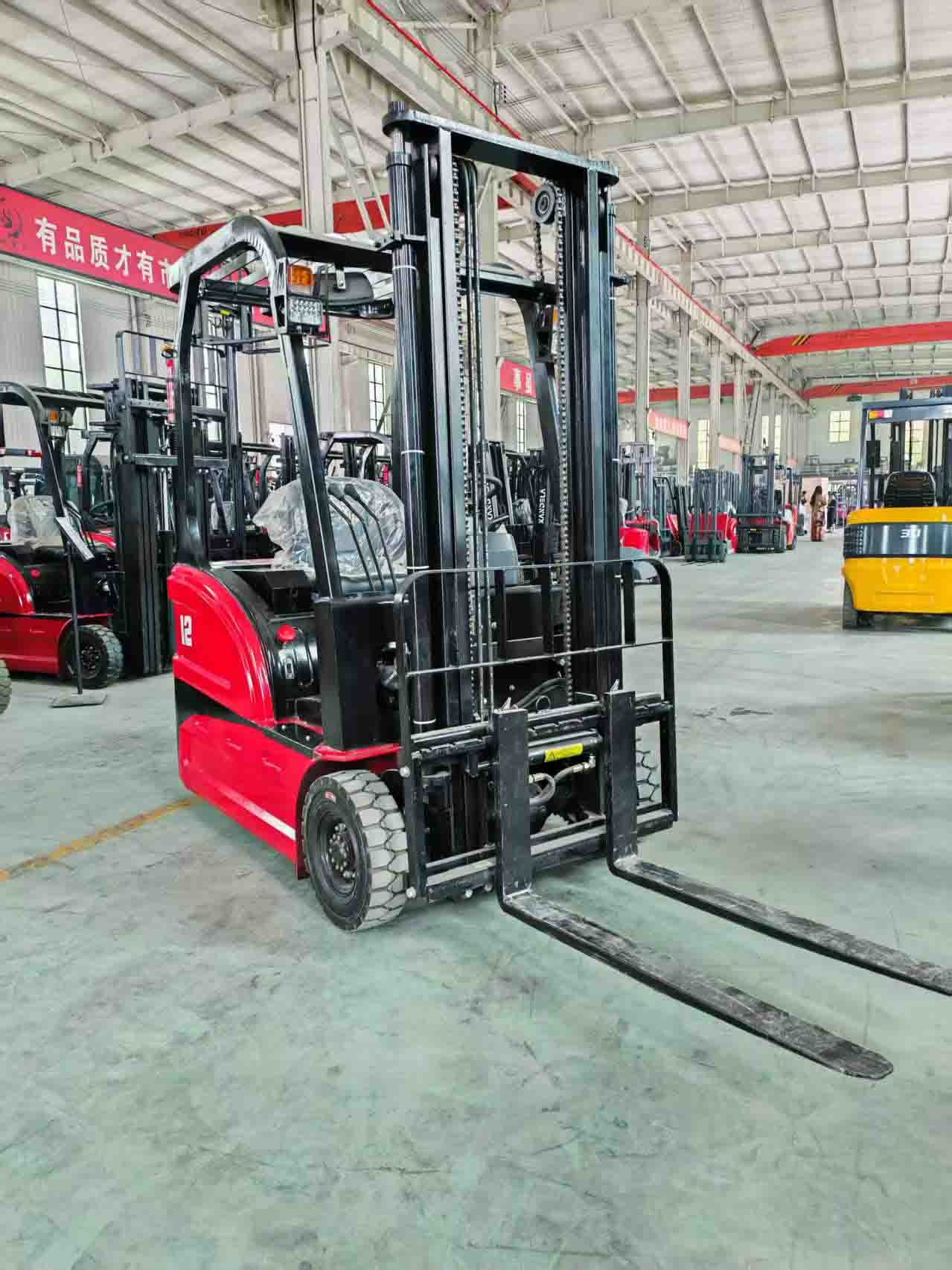 three wheeled forklift three wheeled forklift